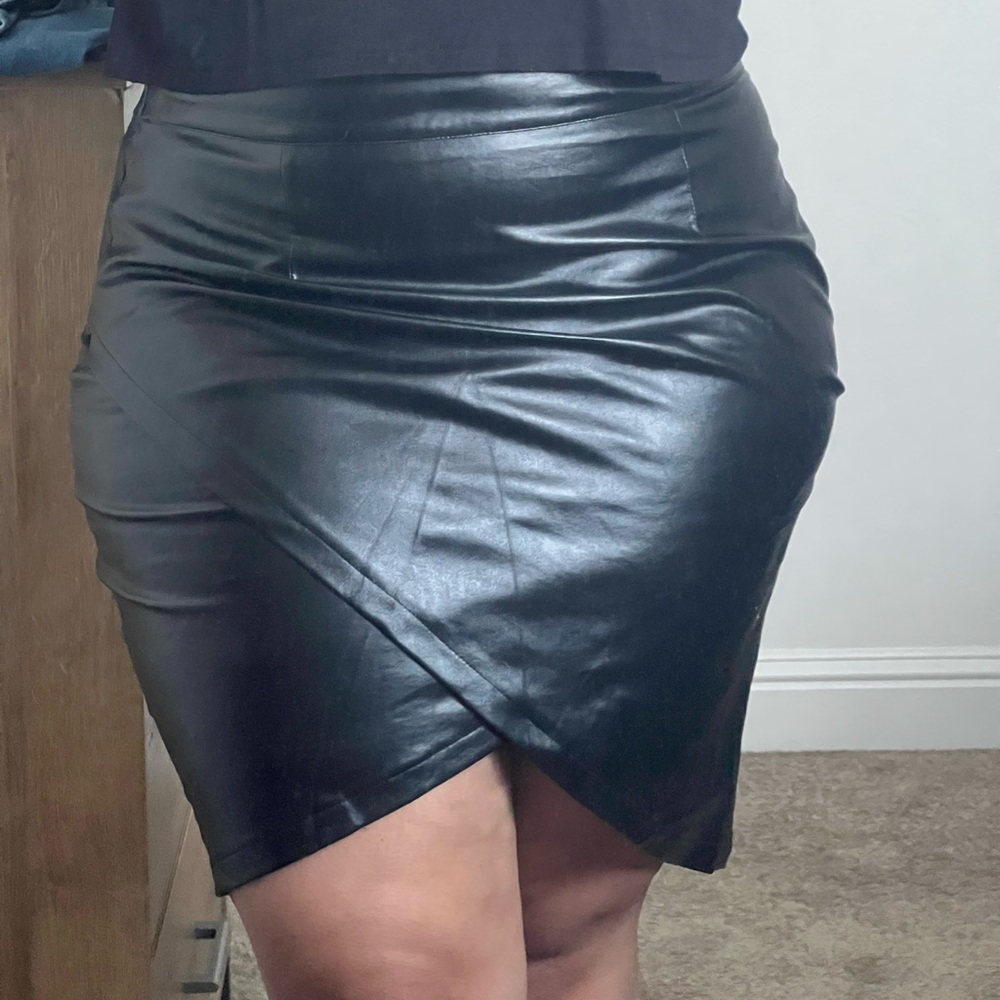 Leather skirt with crossover detail size 1